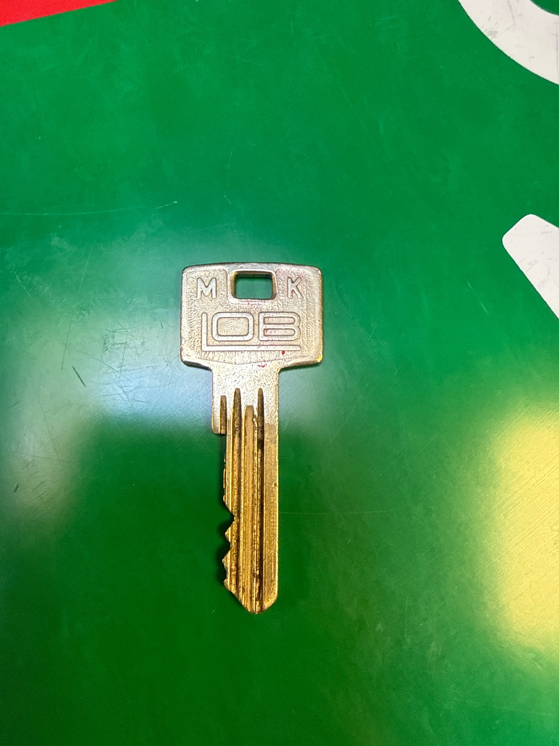 Losse sleutel met LOB opdruk